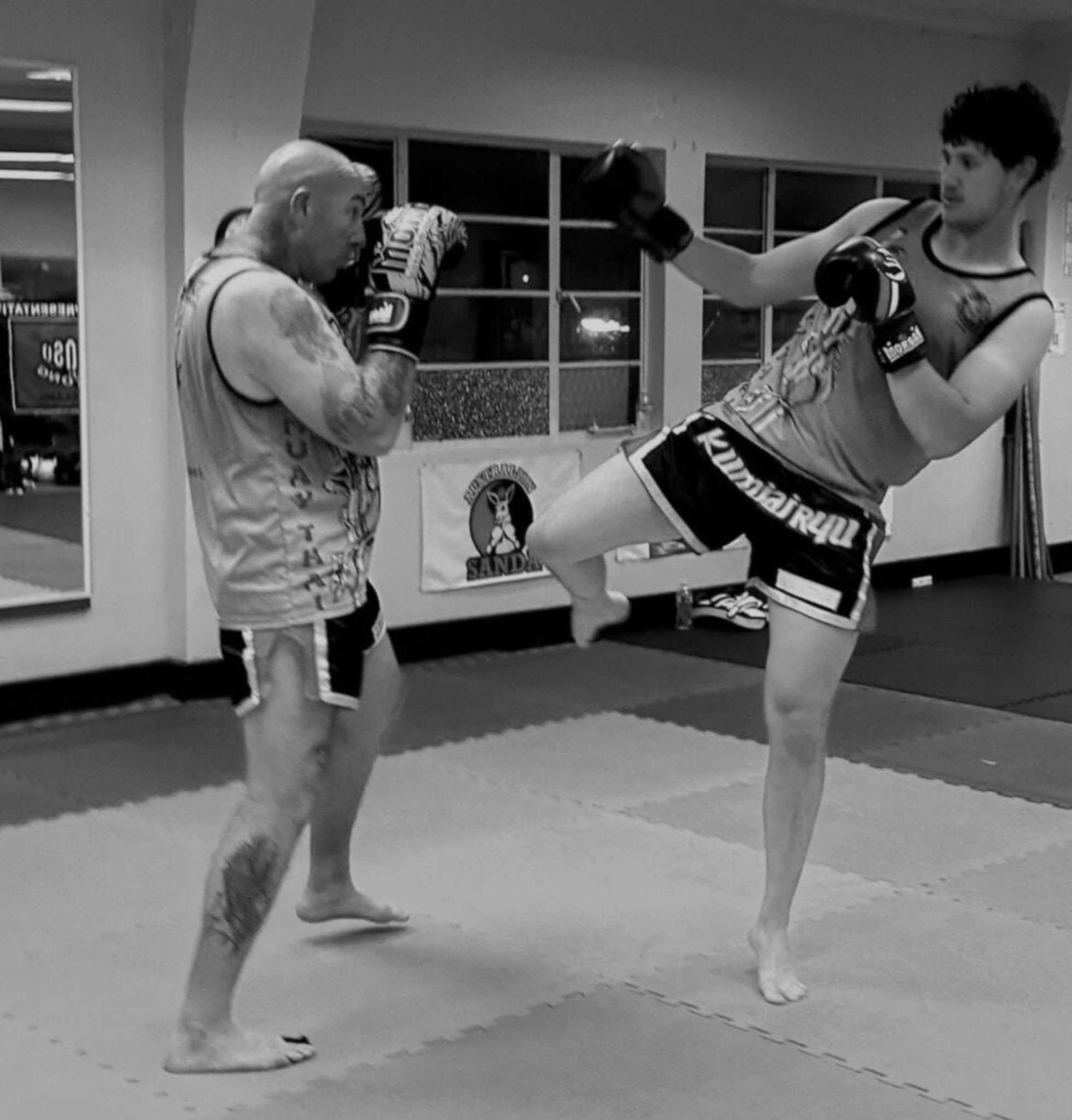 Muay Thai/Kickboxing (17yrs+)